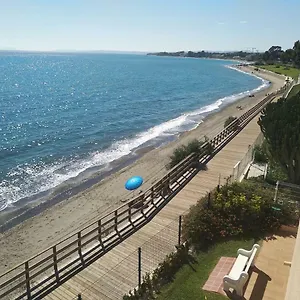 Casa Cachita 2-confortable Estudio A Pie De Playa , Estepona Spain